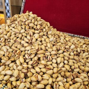 پسته احمد آقایی زعفرانی دستچین انس ۲۴