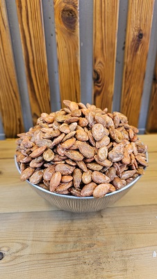 تخمه جابانی دستچین صابونی
