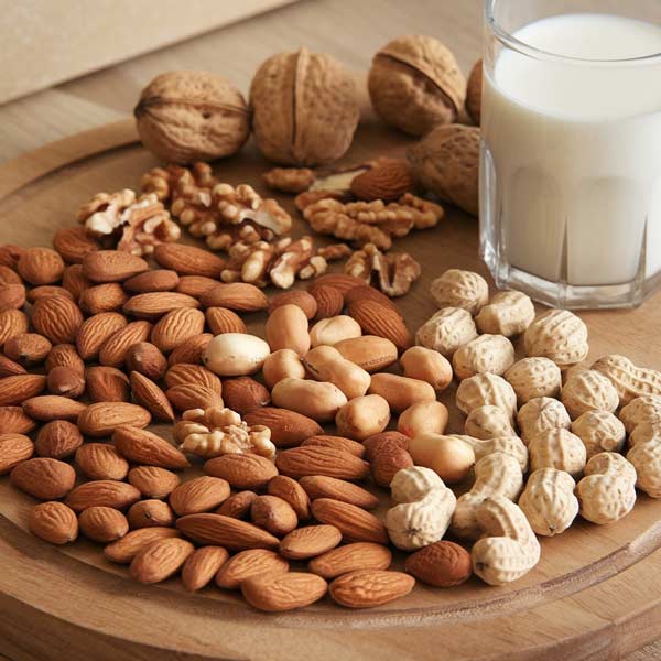 نقش آجیل در تقویت استخوان