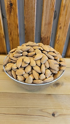 مغز بادام خام خارجی زرین