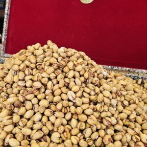 پسته فندقی زعفرانی