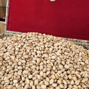 پسته فندقی خام