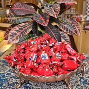 شکلات نادو
