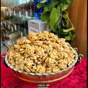 مغز گردو آذرشهر