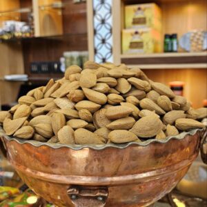 بادام درختی سنگی